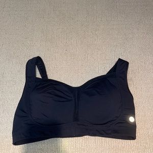 NWOT lululemon sports bra